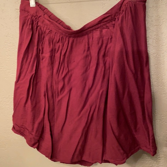 Old Navy Midi burgundy lined skirt - Picture 1 of 4